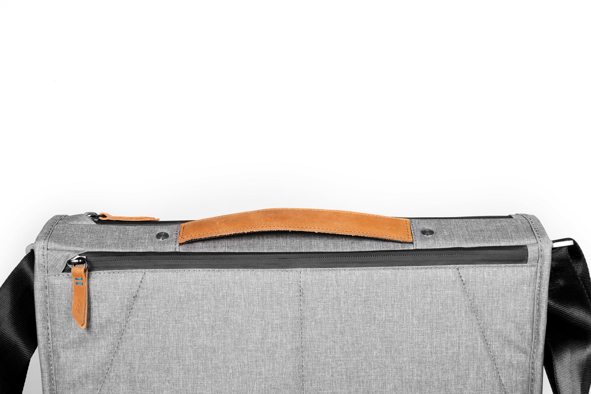 Peak Design The Everyday Messenger 13” – Ash