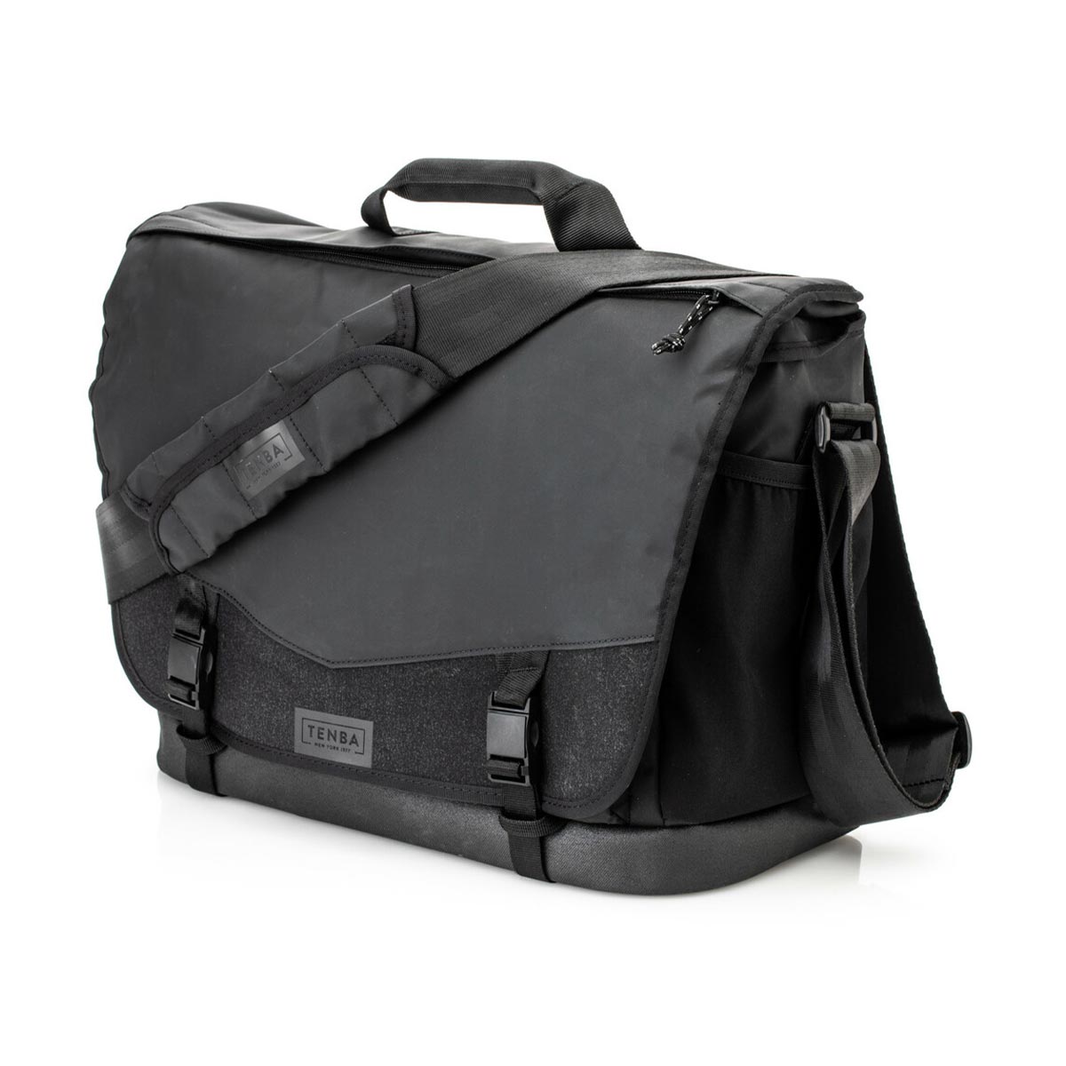 Tenba DNA 16 Pro Messenger Bag - Black