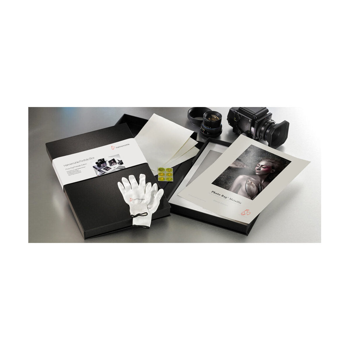 Hahnemuhle Limited Edition 13 x 19" Portfolio Box with 50 Sheets (Photo Rag Metallic)