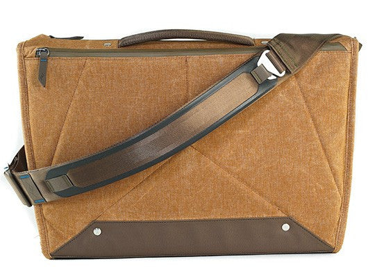 Peak Design The Everyday Messenger 15"- Heritage Tan, bags shoulder bags, Peak Design - Pictureline  - 7