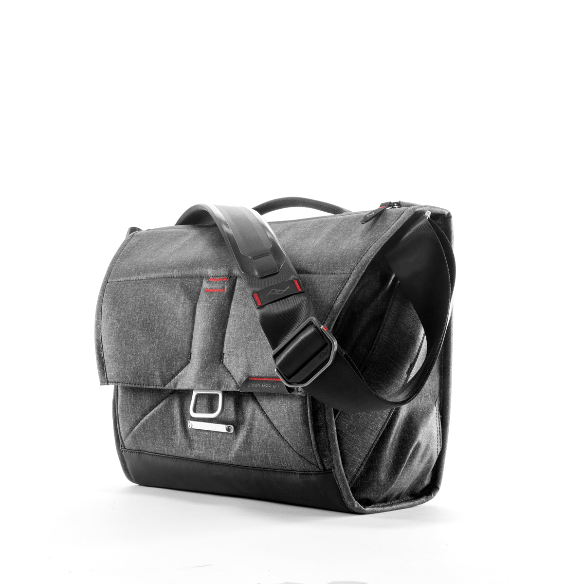 Peak Design The Everyday Messenger 13” – Charcoal