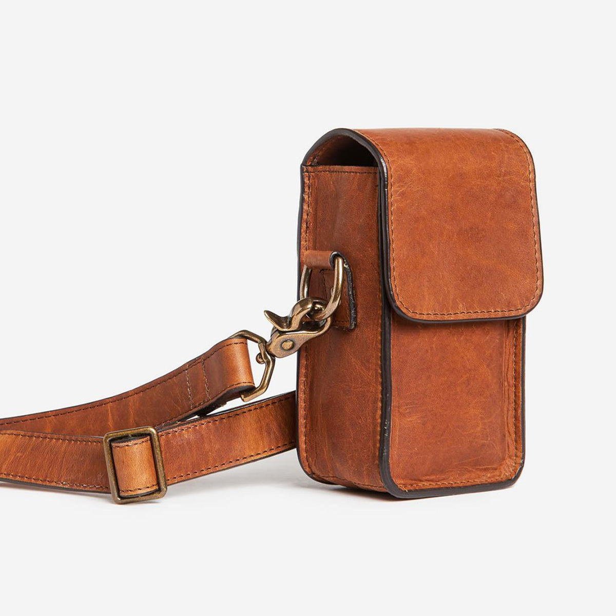 ONA The Lisbon Compact Camera Case (Antique Cognac Leather)